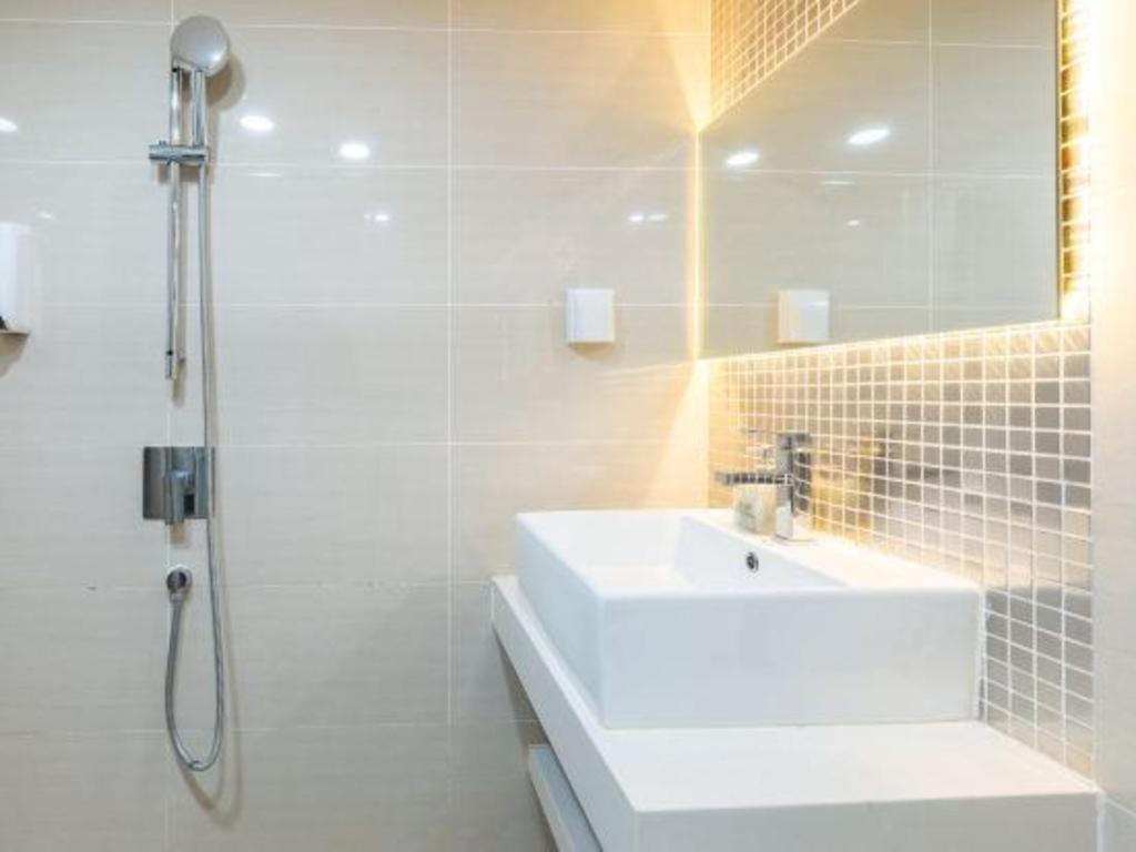 Hotel Zhotels Meilongzhen Plaza West Nanjing Road Branch